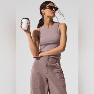 ALO Yoga Ribbed En Pointe Tank